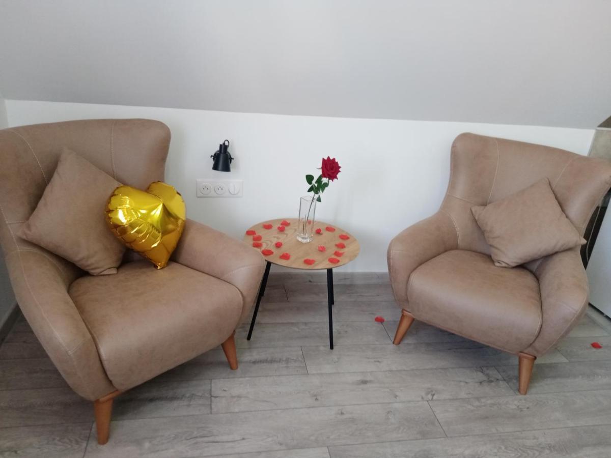 Studio Jacuzzi Au Centre Colmar Luaran gambar